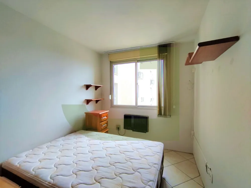 Alugar Apartamento / Padr&atilde;o em S&atilde;o Leopoldo R$ 1.400,00 - Foto 2