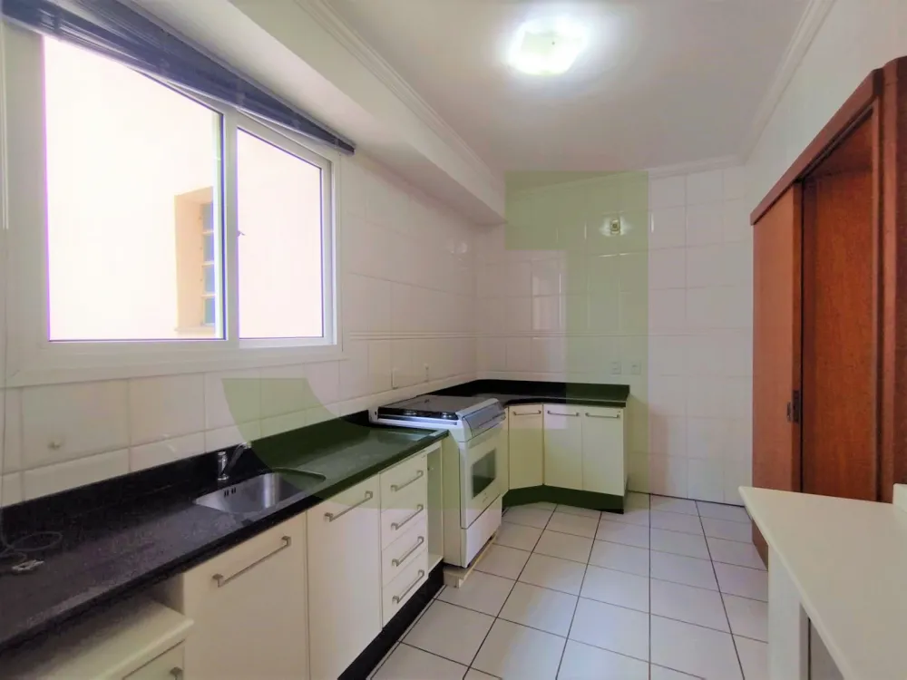 Alugar Apartamento / Padr&atilde;o em S&atilde;o Leopoldo R$ 2.300,00 - Foto 8