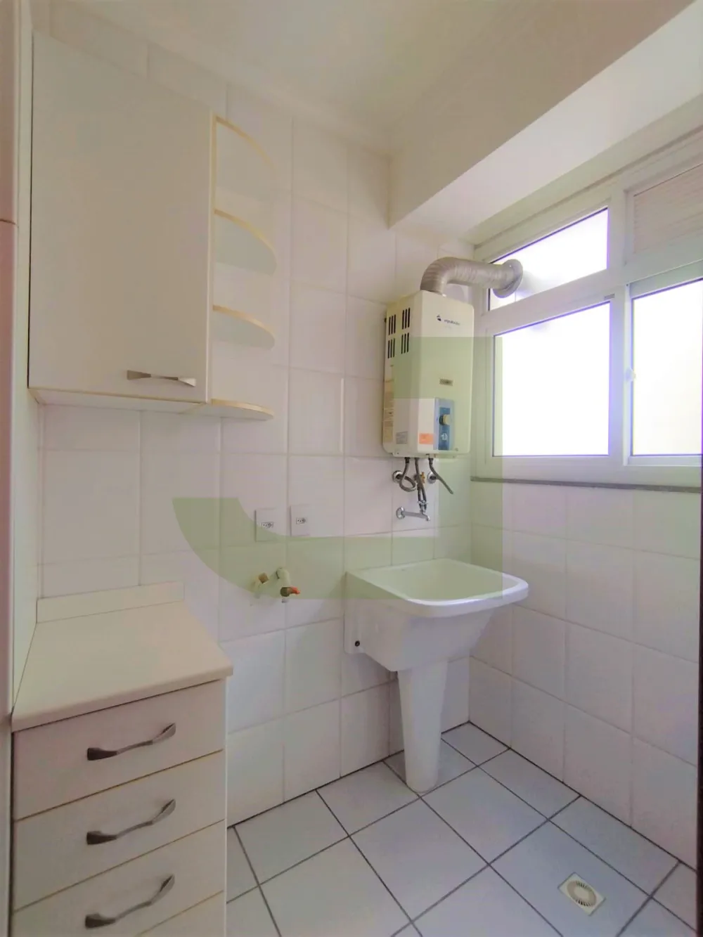 Alugar Apartamento / Padr&atilde;o em S&atilde;o Leopoldo R$ 2.300,00 - Foto 9