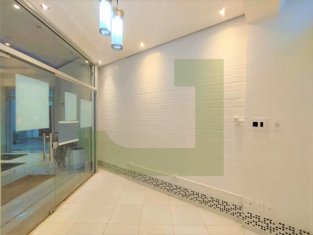 Alugar Comercial / Sala comercial em condom&iacute;nio em S&atilde;o Leopoldo R$ 880,00 - Foto 2