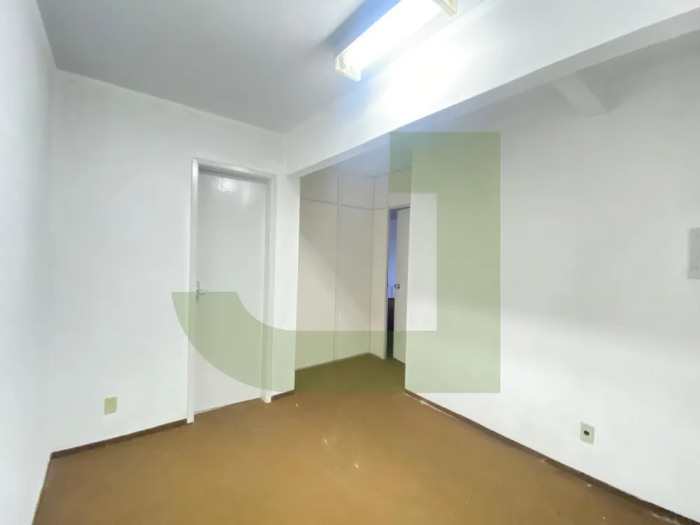 Comprar Comercial / Sala comercial em condom&iacute;nio em S&atilde;o Leopoldo R$ 170.000,00 - Foto 2