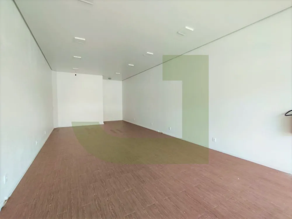 Alugar Comercial / Loja em S&atilde;o Leopoldo R$ 1.500,00 - Foto 2