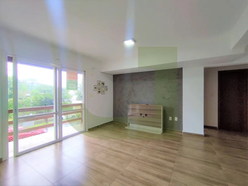 Alugar Apartamento / Padr&atilde;o em S&atilde;o Leopoldo R$ 1.800,00 - Foto 1
