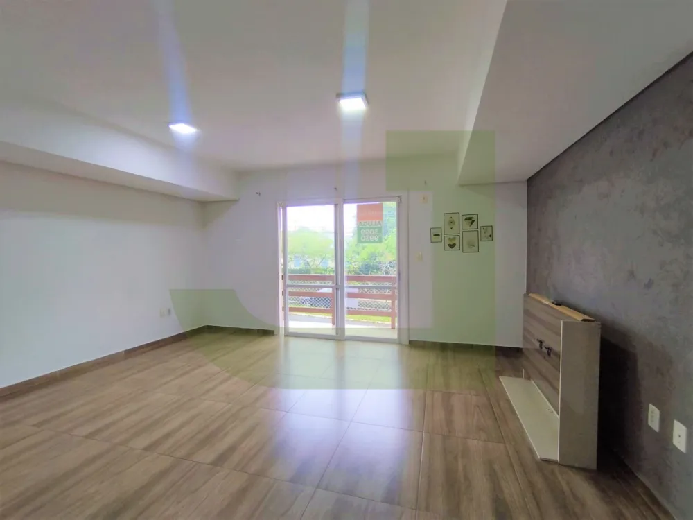 Alugar Apartamento / Padr&atilde;o em S&atilde;o Leopoldo R$ 1.800,00 - Foto 2