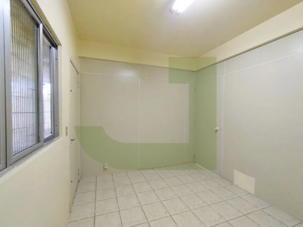 Alugar Casa / Residencial em S&atilde;o Leopoldo R$ 1.200,00 - Foto 6