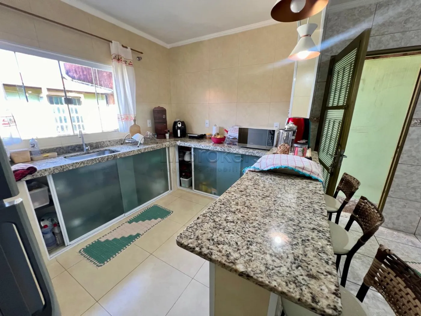 Comprar Casa / Padr&atilde;o em Botucatu R$ 400.000,00 - Foto 16