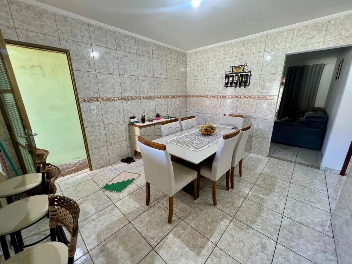 Comprar Casa / Padr&atilde;o em Botucatu R$ 400.000,00 - Foto 14