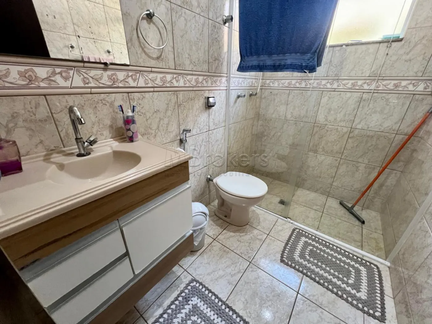 Comprar Casa / Padr&atilde;o em Botucatu R$ 400.000,00 - Foto 9