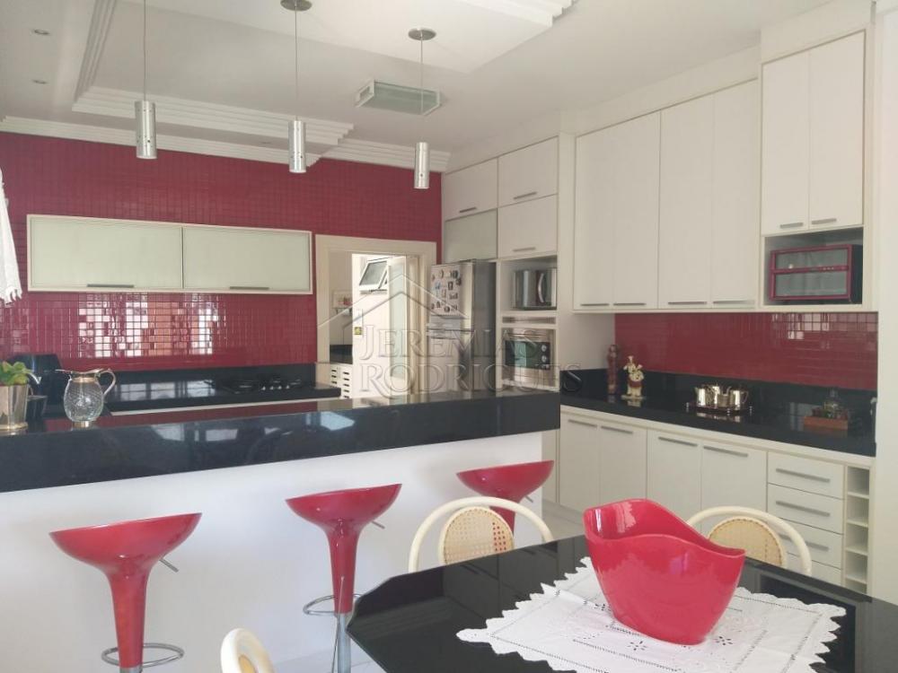 Comprar Casa / Padr&atilde;o em Pindamonhangaba R$ 1.431.000,00 - Foto 12