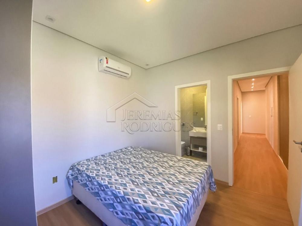 Comprar Casa / Condom&iacute;nio em Pindamonhangaba R$ 2.500.000,00 - Foto 14