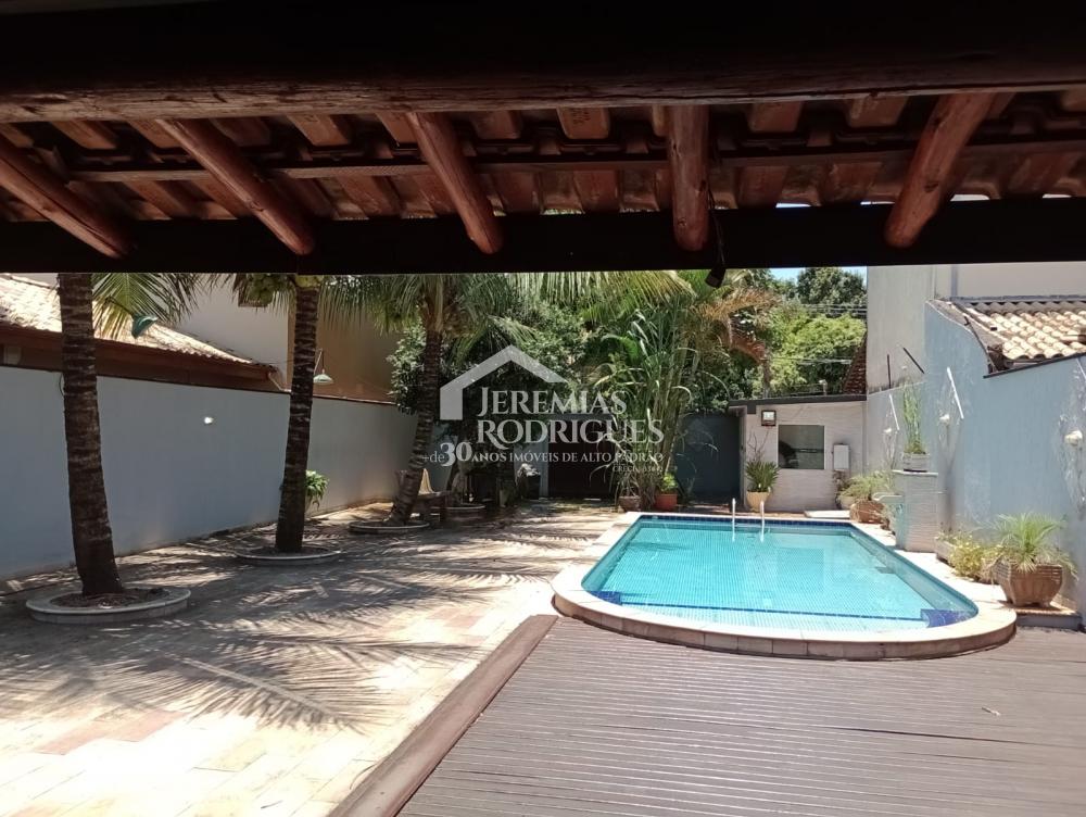 Comprar Casa / Sobrado em Pindamonhangaba R$ 850.000,00 - Foto 3