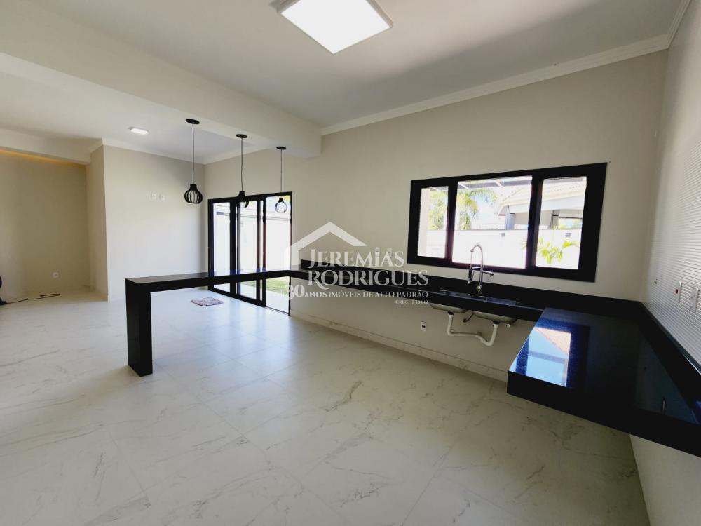 Comprar Casa / Condom&iacute;nio em Trememb&eacute; R$ 1.400.000,00 - Foto 17