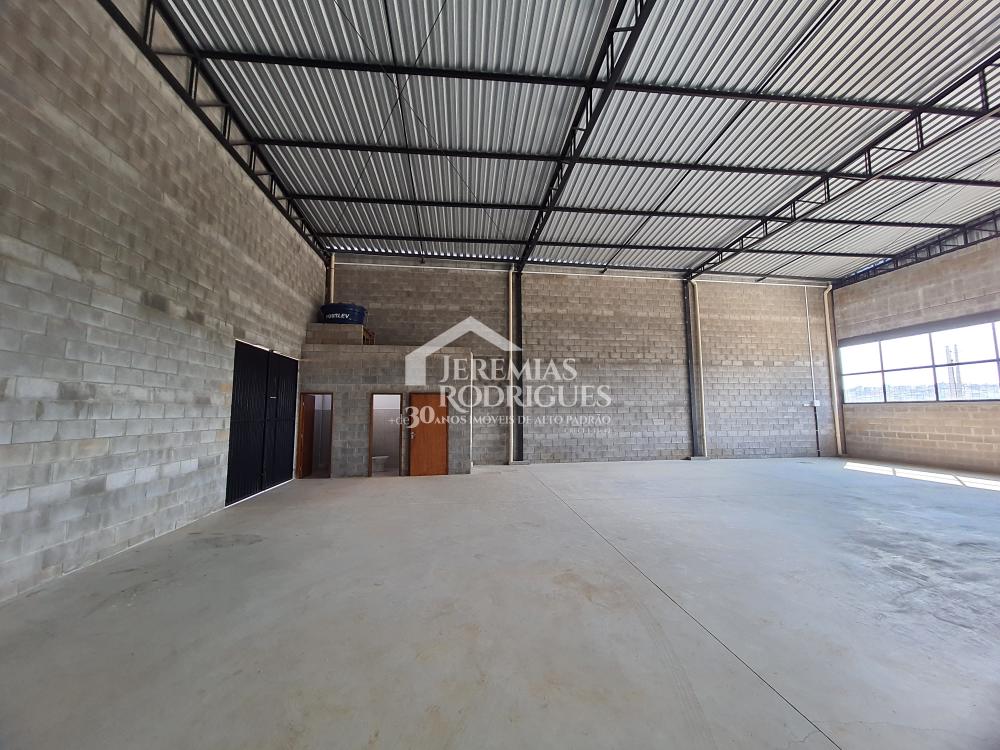 Alugar Comercial / Galp&atilde;o em Taubat&eacute; R$ 7.500,00 - Foto 12