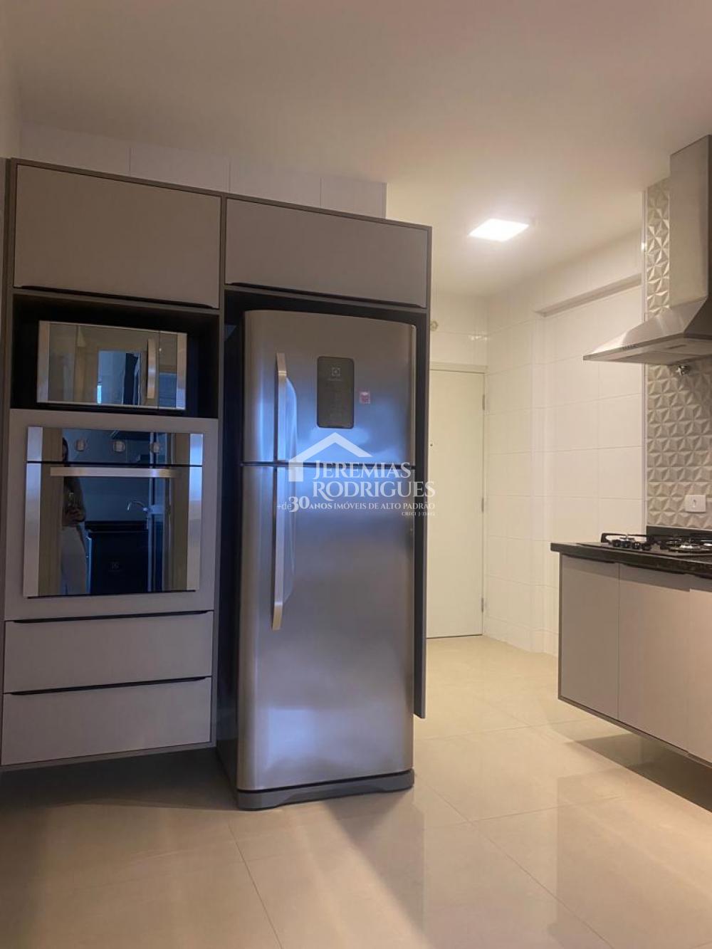 Comprar Apartamento / Padr&atilde;o em Taubat&eacute; R$ 890.000,00 - Foto 9