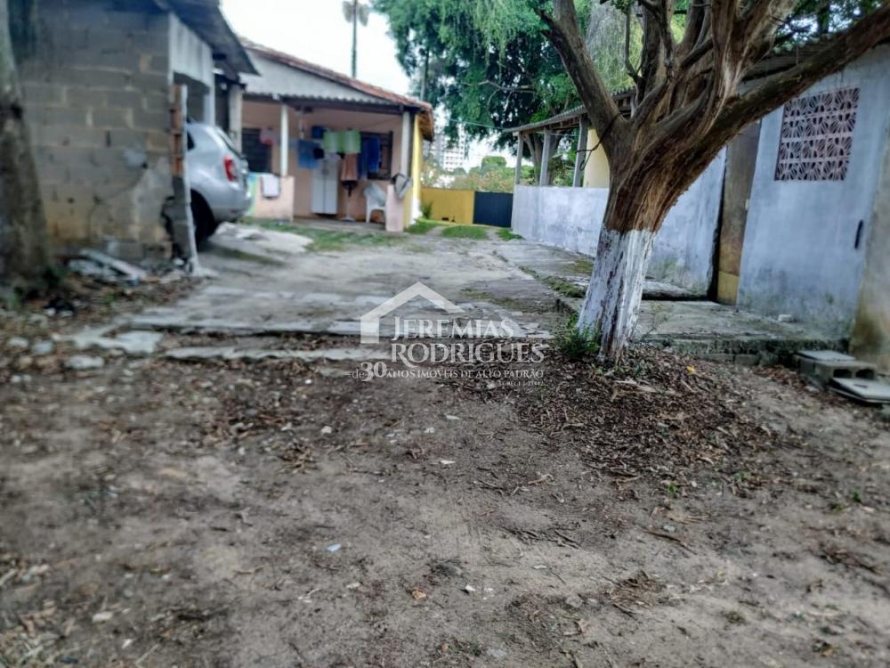 Comprar Terreno / Padr&atilde;o em Pindamonhangaba R$ 700.000,00 - Foto 4