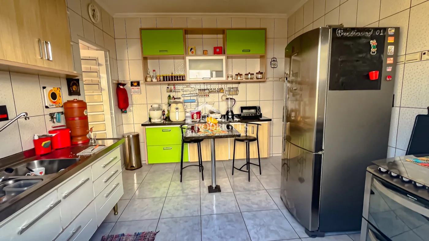 Comprar Casa / Condom&iacute;nio em Pindamonhangaba R$ 950.000,00 - Foto 4