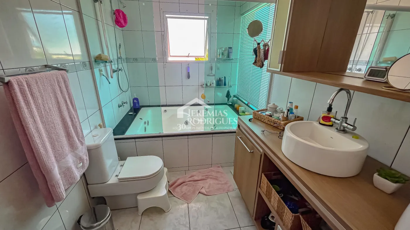 Comprar Casa / Condom&iacute;nio em Pindamonhangaba R$ 950.000,00 - Foto 16