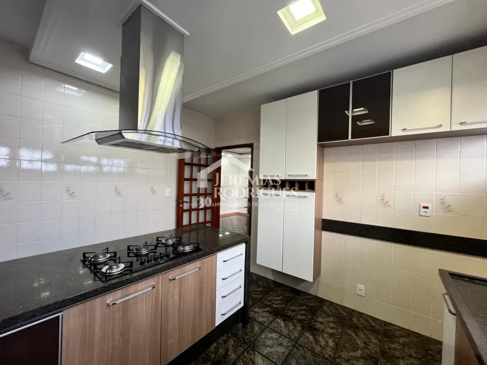 Comprar Casa / Sobrado em Trememb&eacute; R$ 750.000,00 - Foto 6