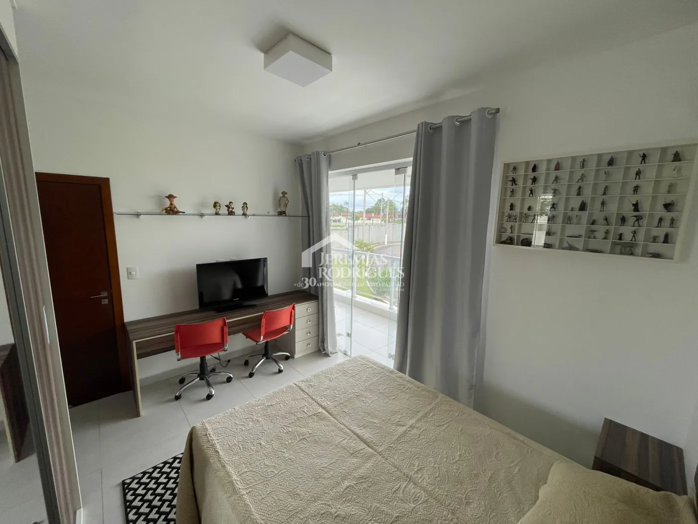 Alugar Casa / Condom&iacute;nio em Pindamonhangaba R$ 5.500,00 - Foto 11