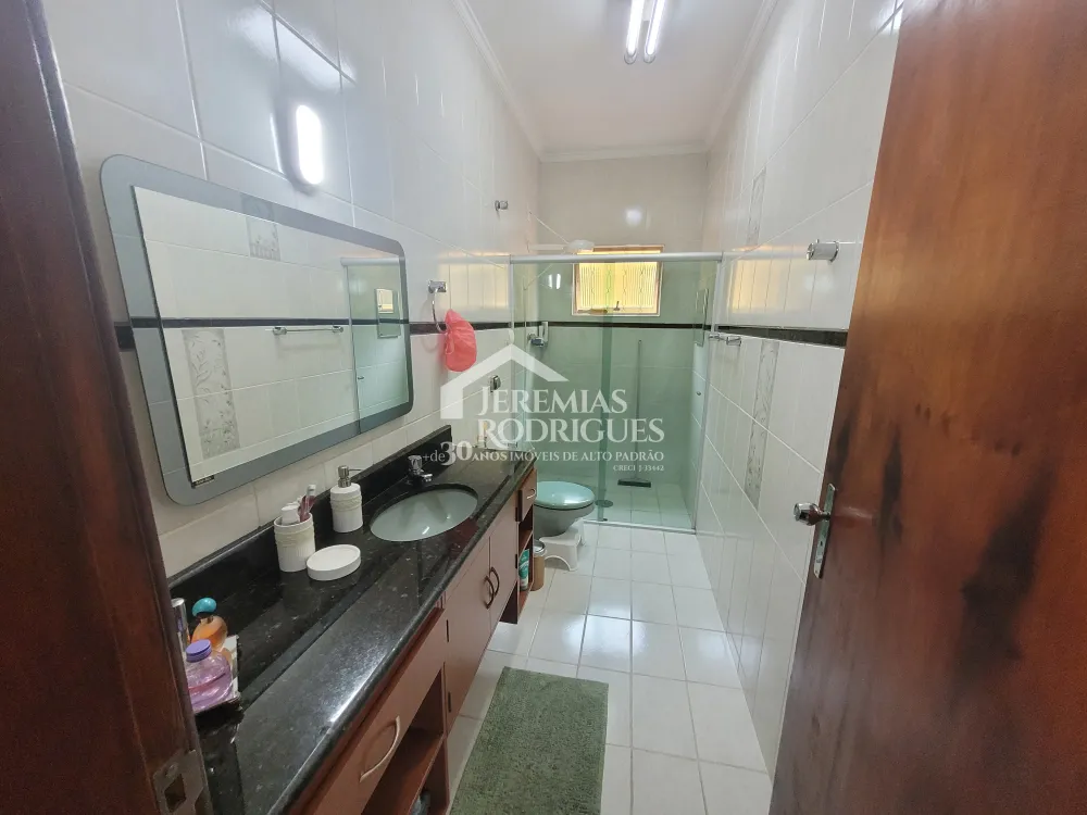Alugar Casa / Sobrado em Pindamonhangaba R$ 3.700,00 - Foto 8