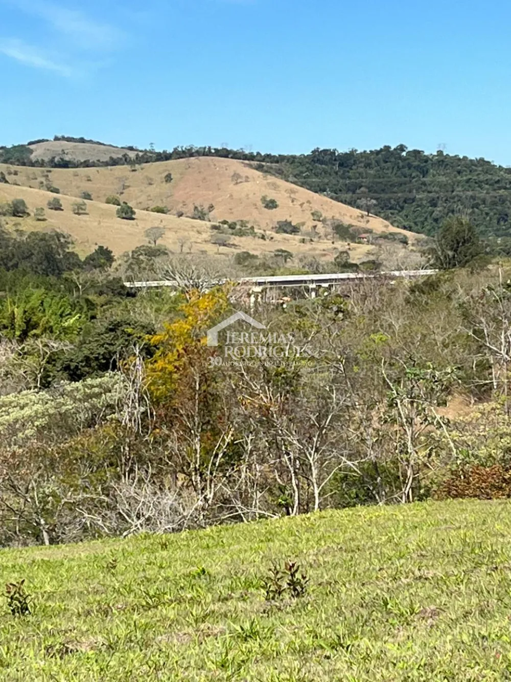 Comprar Terreno / Condom&iacute;nio em Taubat&eacute; R$ 300.000,00 - Foto 3