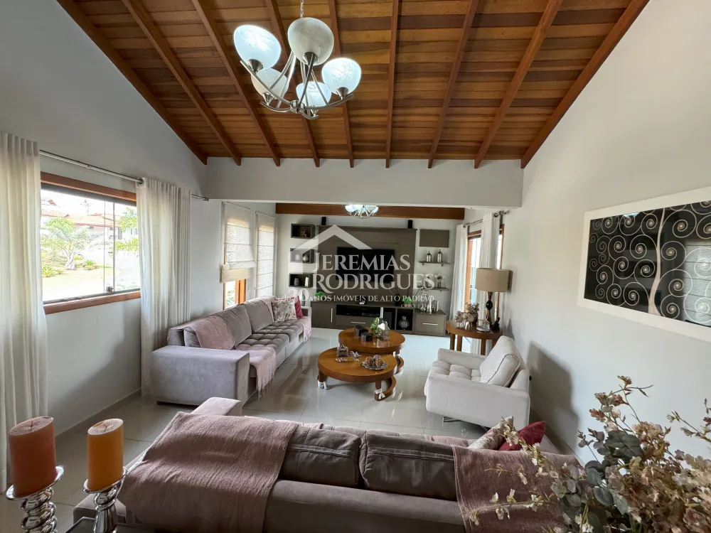 Comprar Casa / Condom&iacute;nio em Pindamonhangaba R$ 1.800.000,00 - Foto 1