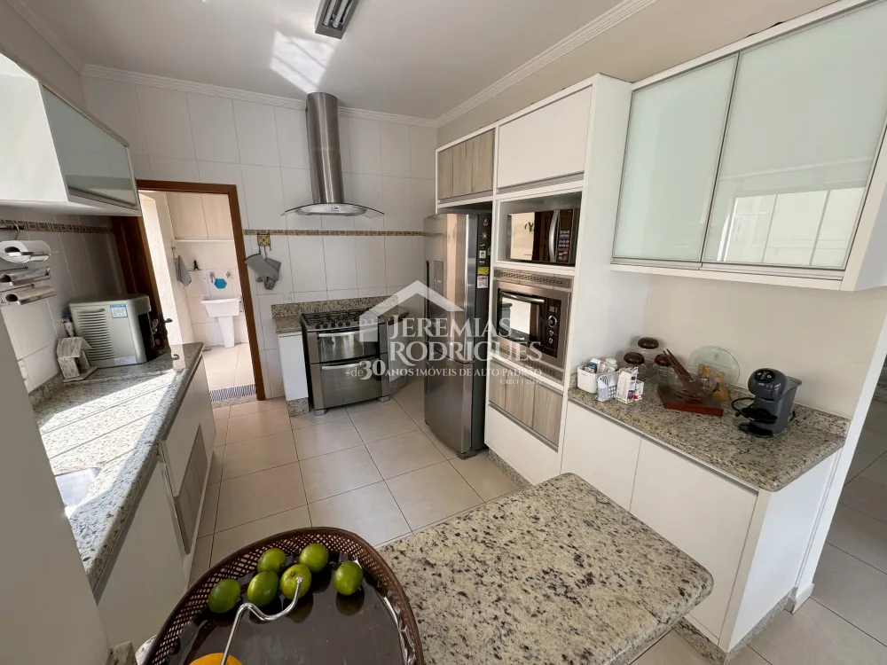 Comprar Casa / Condom&iacute;nio em Pindamonhangaba R$ 1.800.000,00 - Foto 3