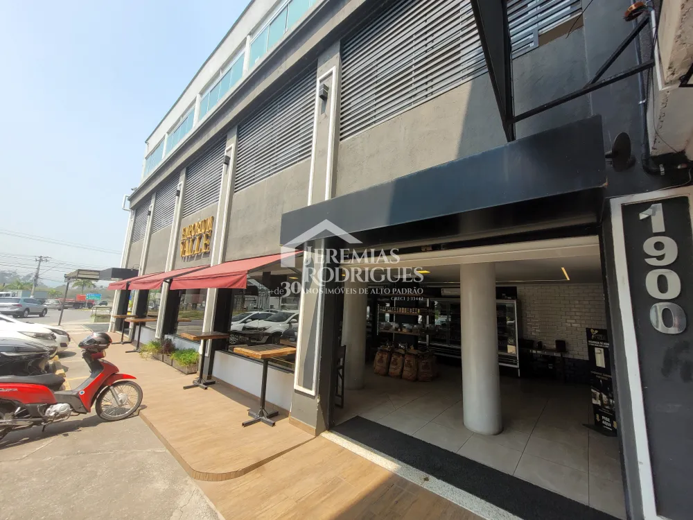Alugar Comercial / Pr&eacute;dio em Pindamonhangaba R$ 1.100,00 - Foto 6