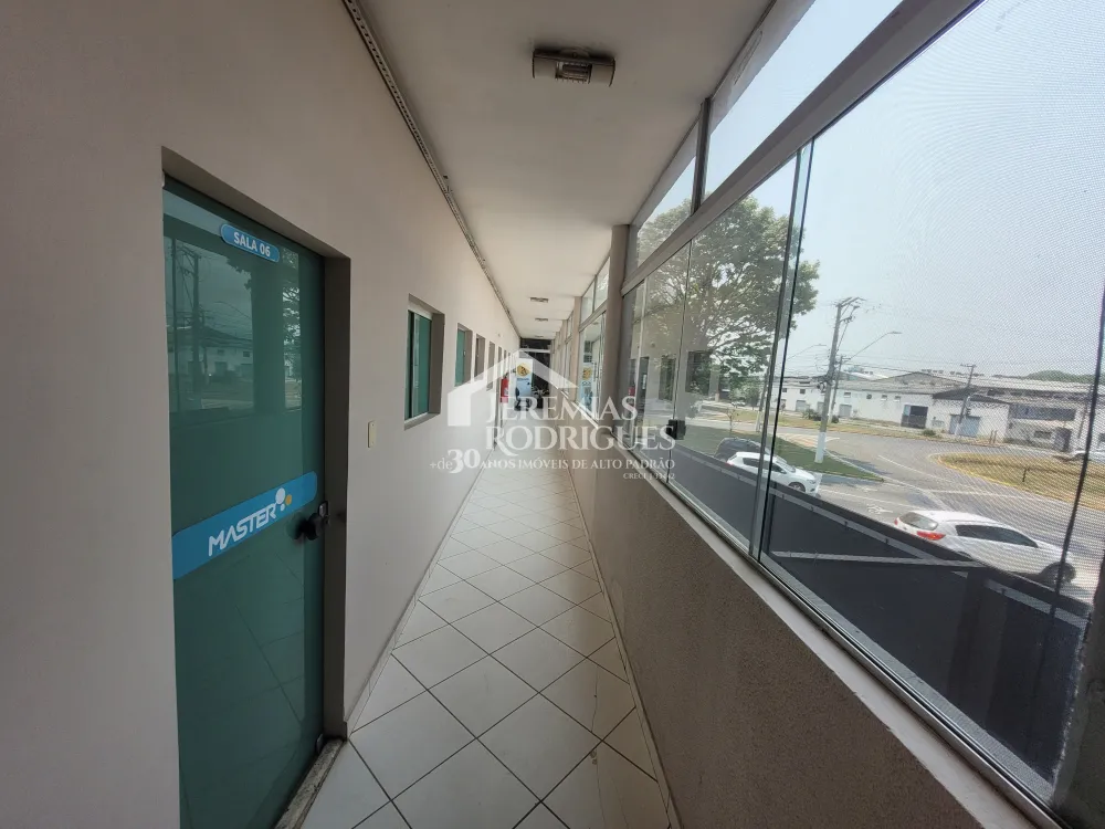 Alugar Comercial / Pr&eacute;dio em Pindamonhangaba R$ 1.100,00 - Foto 11