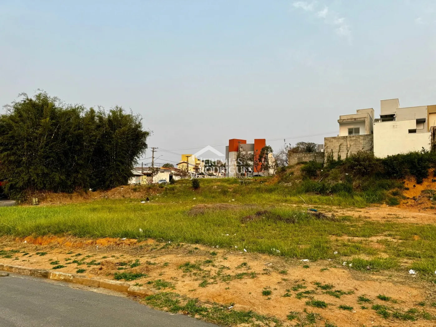 Comprar Terreno / &Aacute;rea em Pindamonhangaba - Foto 3