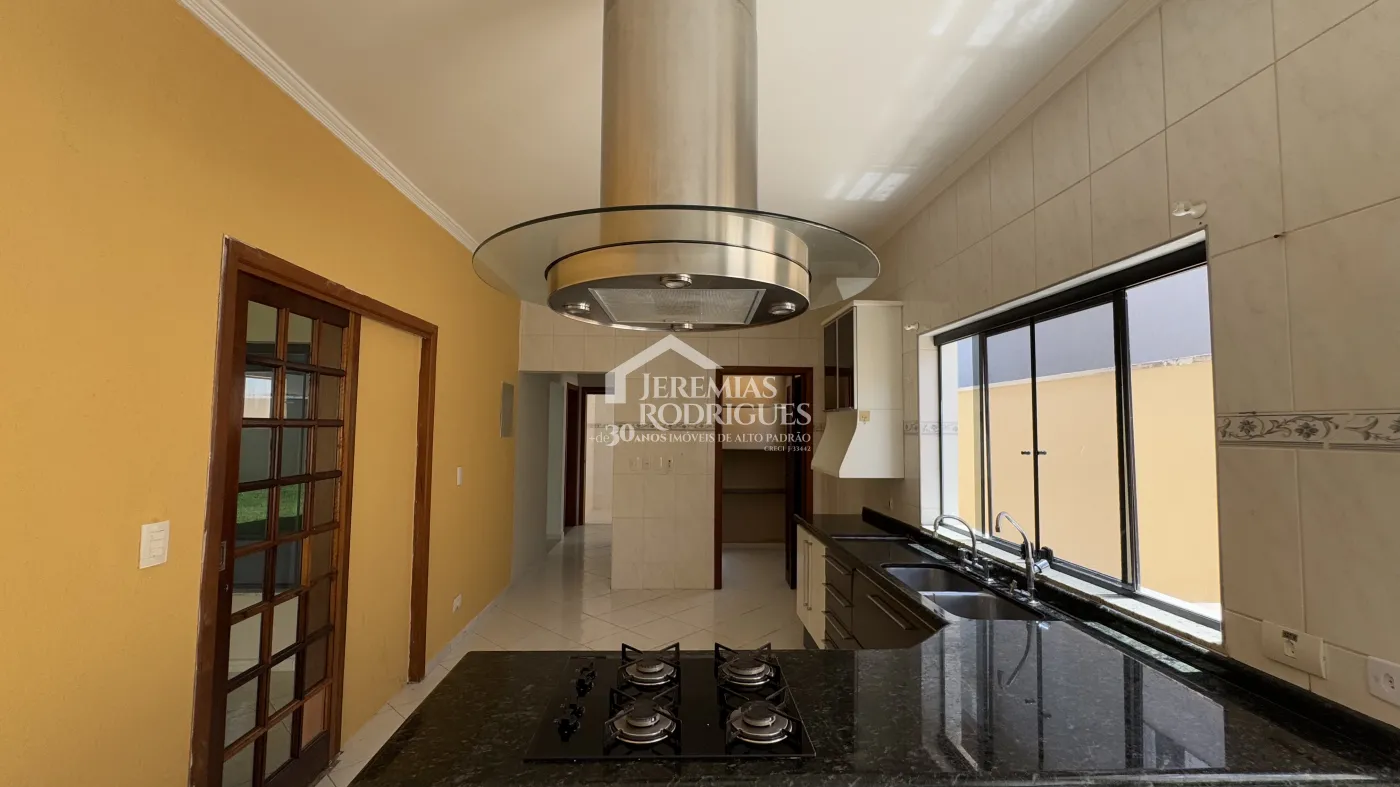 Alugar Casa / Condom&iacute;nio em Pindamonhangaba R$ 4.500,00 - Foto 4