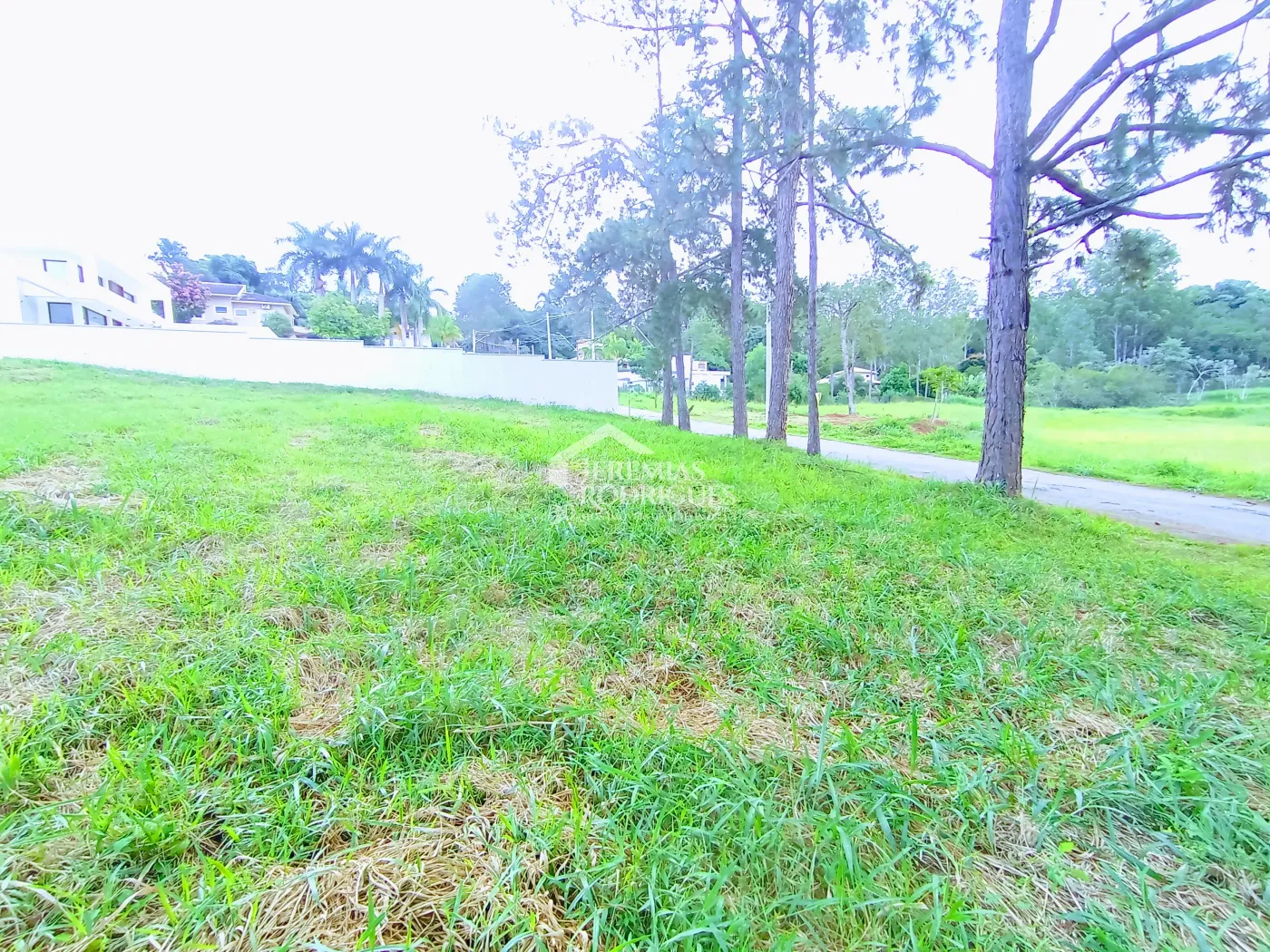 Comprar Terreno / Condom&iacute;nio em Taubat&eacute; R$ 650.000,00 - Foto 3