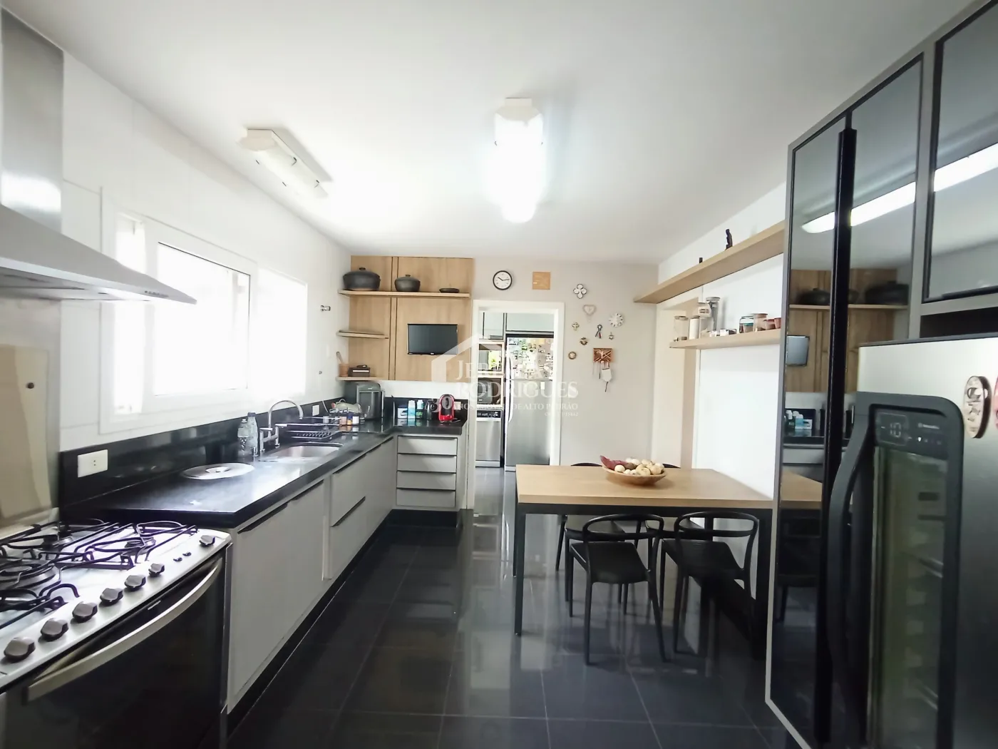 Alugar Casa / Condom&iacute;nio em Pindamonhangaba R$ 9.816,72 - Foto 23