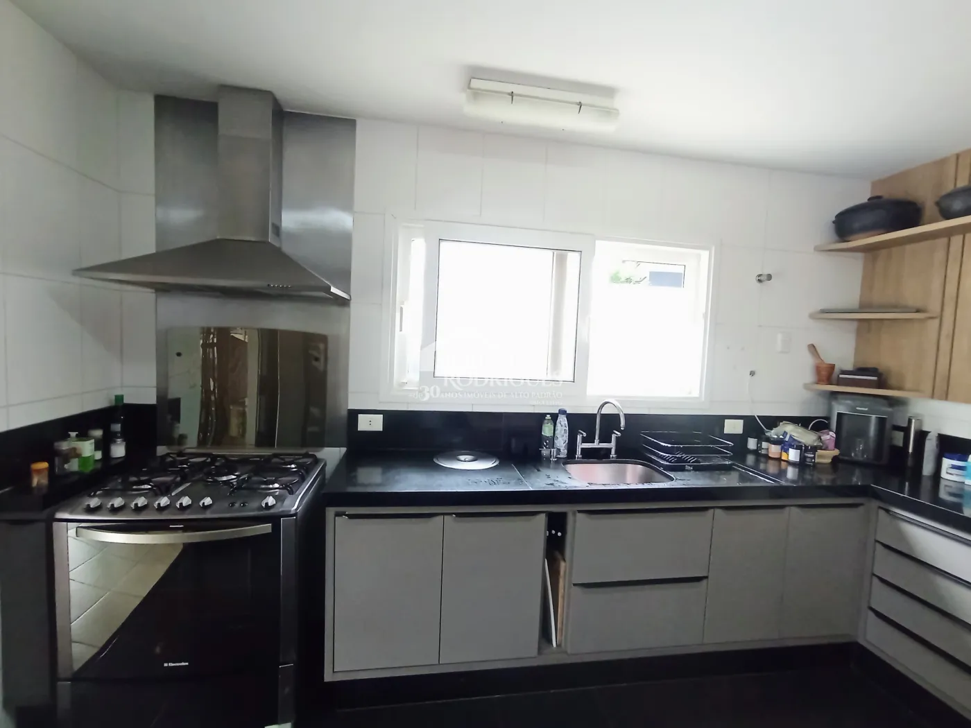 Alugar Casa / Condom&iacute;nio em Pindamonhangaba R$ 9.816,72 - Foto 24