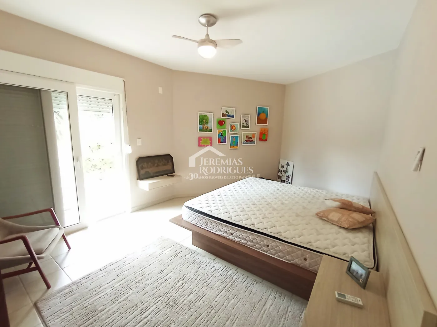 Alugar Casa / Condom&iacute;nio em Pindamonhangaba R$ 9.816,72 - Foto 31