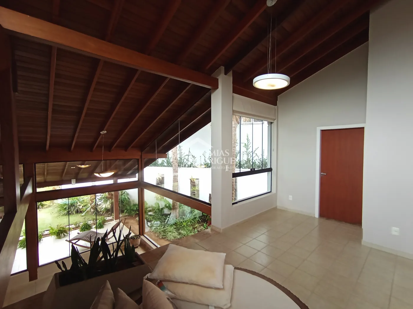 Alugar Casa / Condom&iacute;nio em Pindamonhangaba R$ 9.816,72 - Foto 50