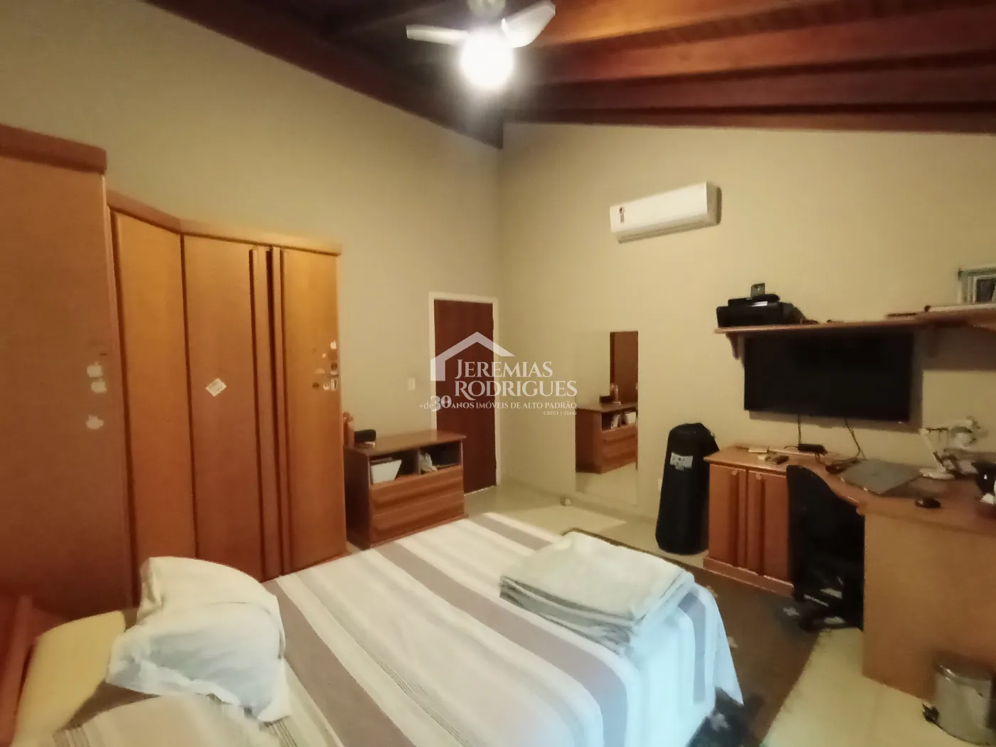 Alugar Casa / Condom&iacute;nio em Pindamonhangaba R$ 9.816,72 - Foto 54