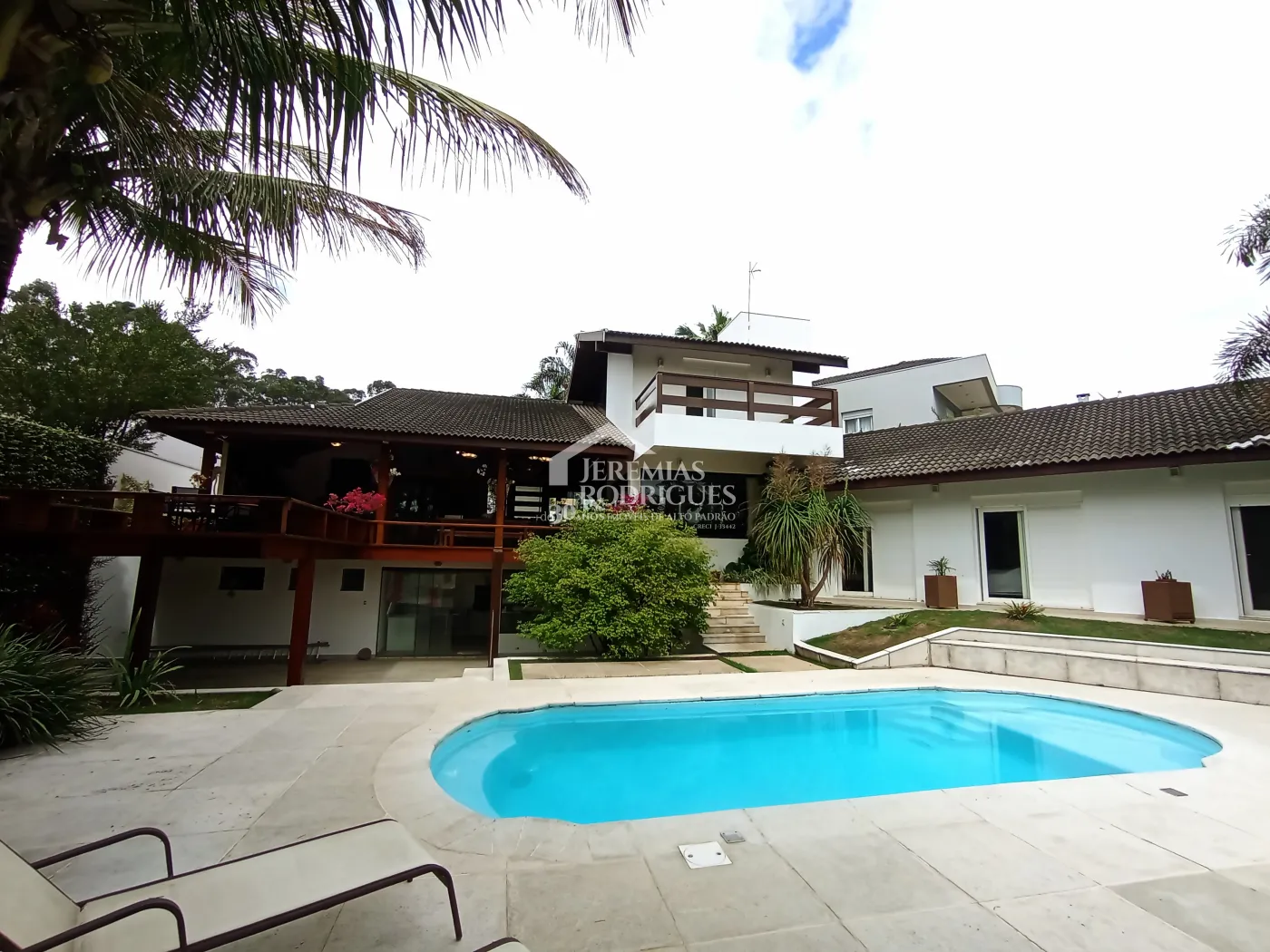 Alugar Casa / Condom&iacute;nio em Pindamonhangaba R$ 9.816,72 - Foto 1