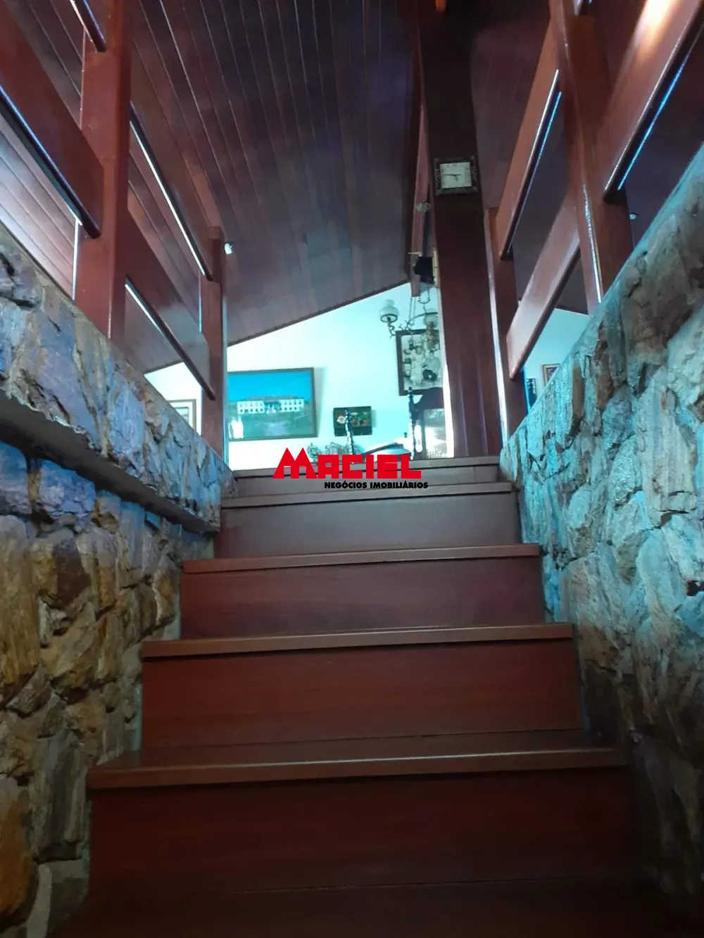 Alugar Casa / Sobrado em S&atilde;o Jos&eacute; dos Campos R$ 8.500,00 - Foto 12