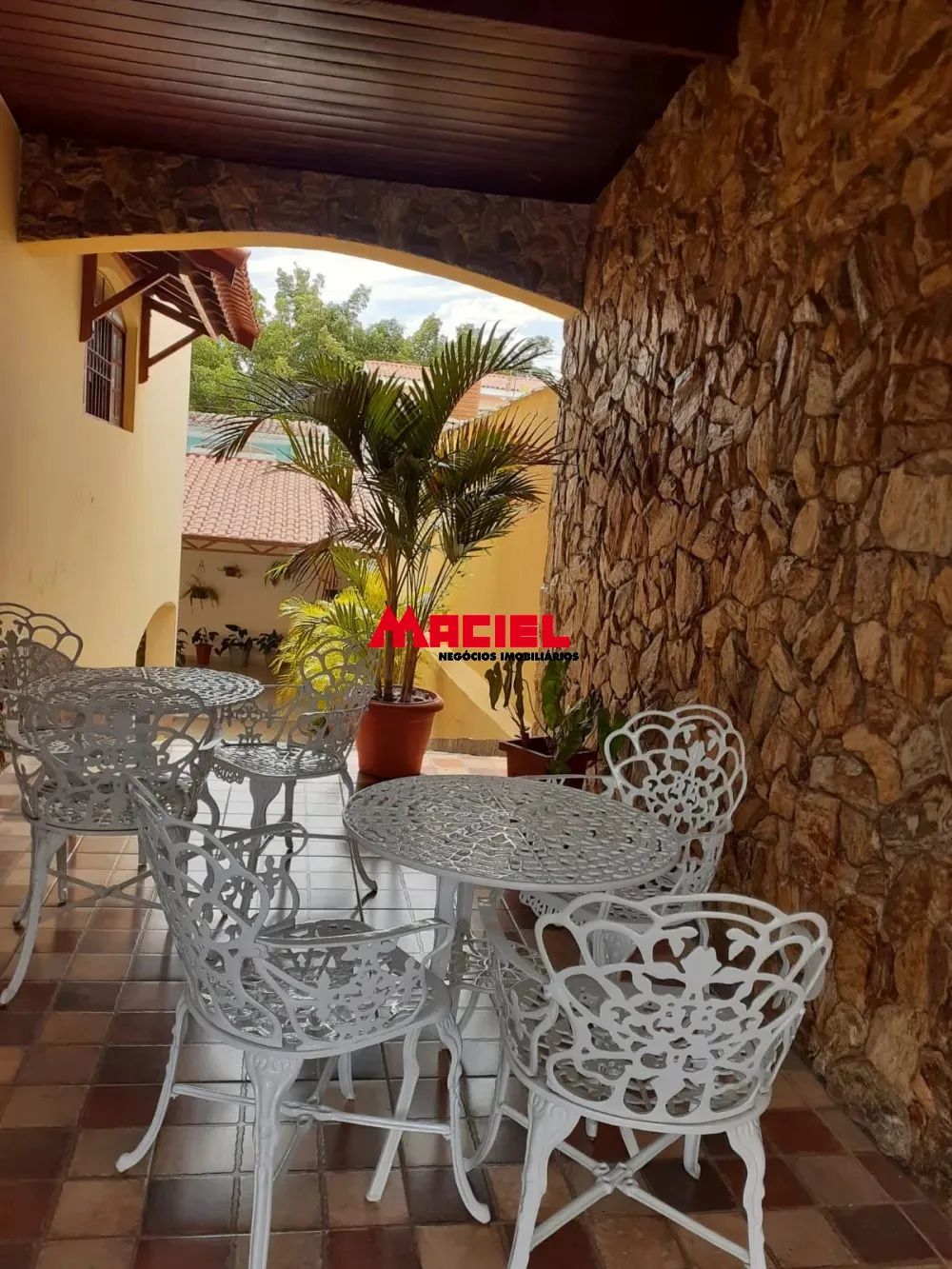 Alugar Casa / Sobrado em S&atilde;o Jos&eacute; dos Campos R$ 8.500,00 - Foto 13