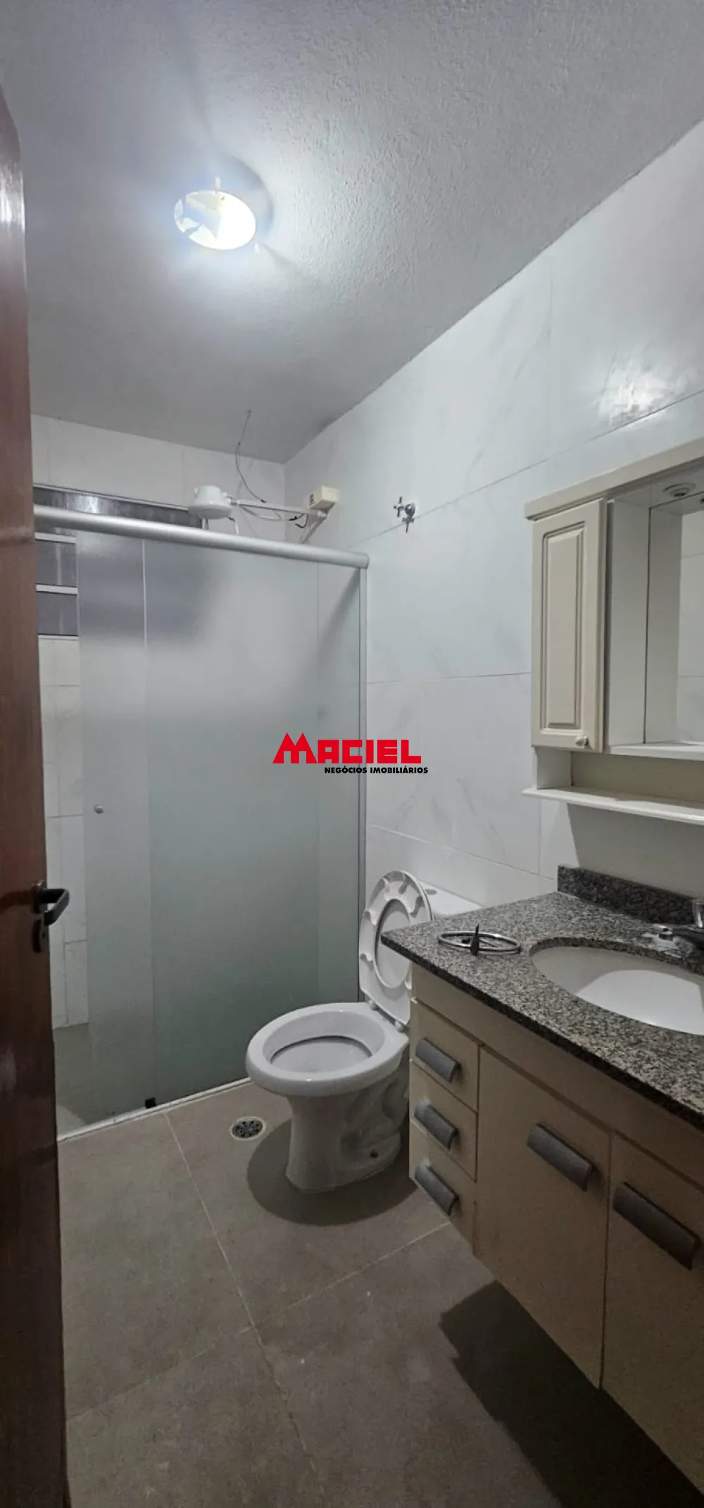 Alugar Casa / Padr&atilde;o em S&atilde;o Jos&eacute; dos Campos R$ 2.560,00 - Foto 3