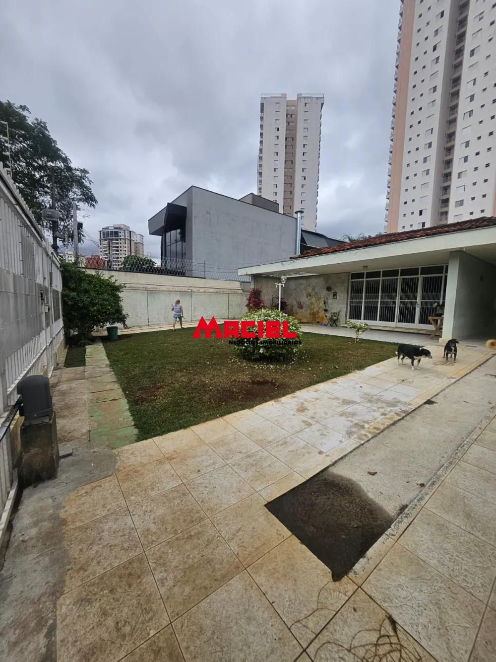 Alugar Casa / Padr&atilde;o em S&atilde;o Jos&eacute; dos Campos R$ 15.000,00 - Foto 6