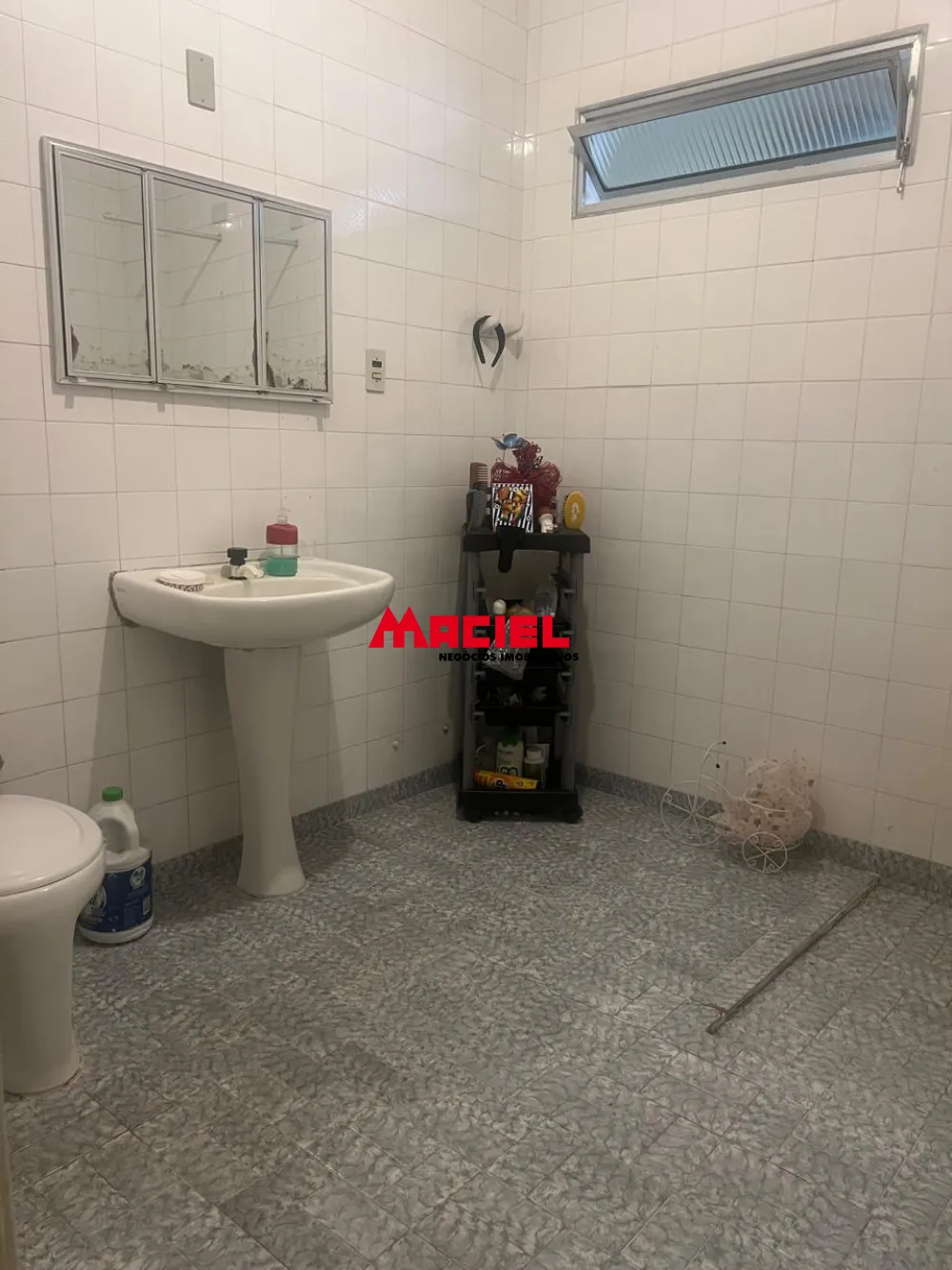 Alugar Casa / Padr&atilde;o em S&atilde;o Jos&eacute; dos Campos R$ 2.700,00 - Foto 12