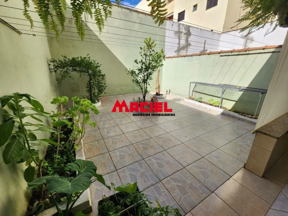 Comprar Casa / Sobrado em S&atilde;o Jos&eacute; dos Campos R$ 860.000,00 - Foto 1