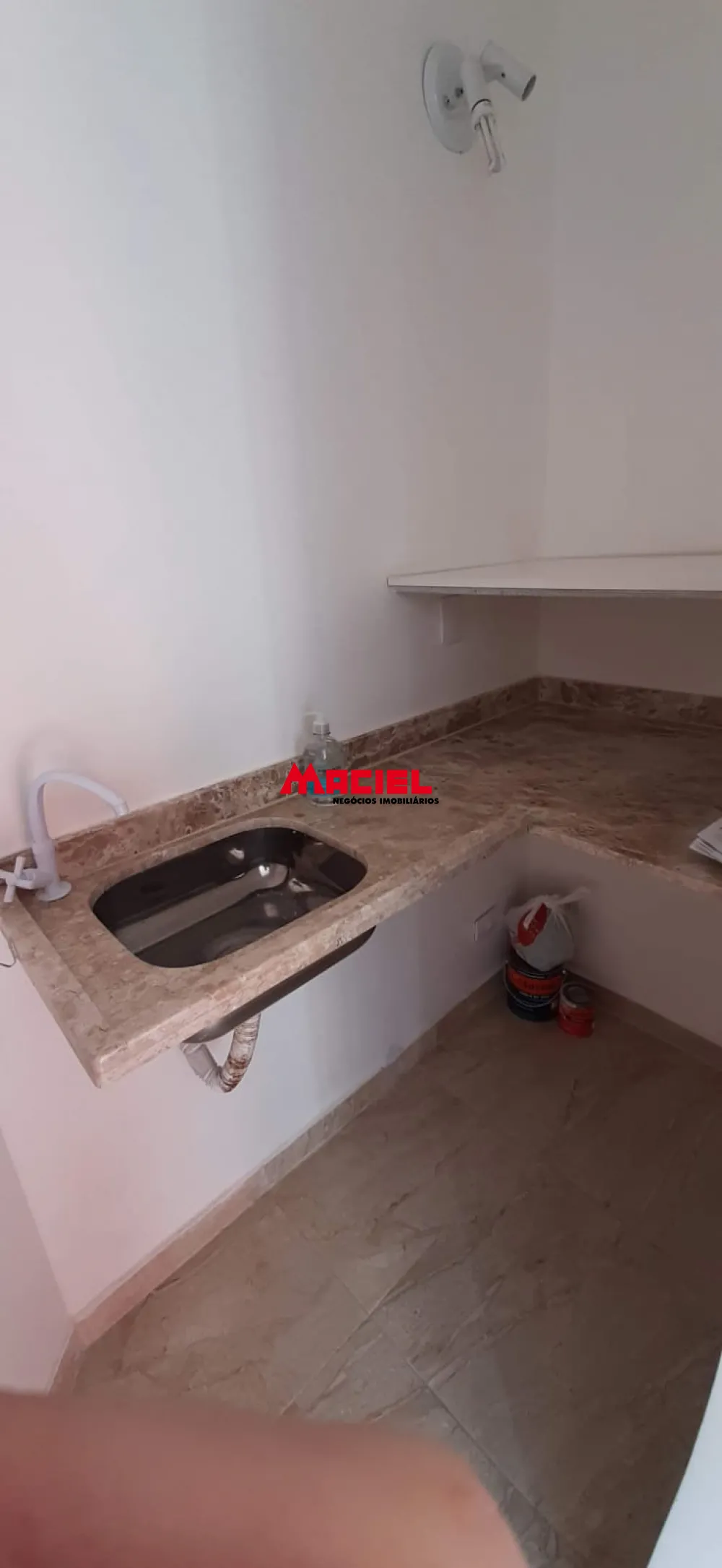 Alugar Comercial / Sala em Edif&iacute;cio/Condom&iacute;nio em S&atilde;o Jos&eacute; dos Campos R$ 900,00 - Foto 6