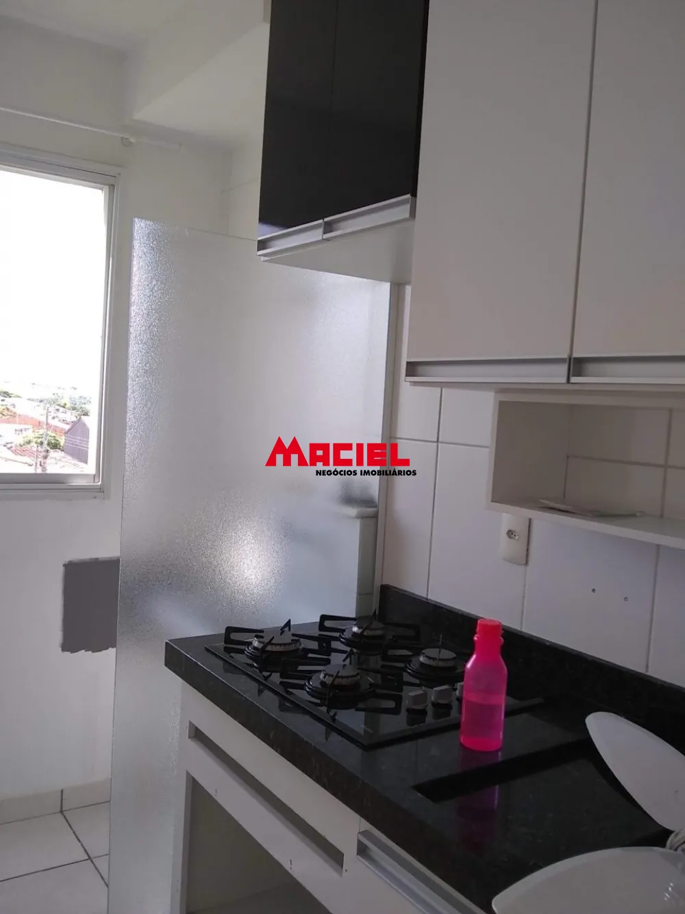 Alugar Apartamento / Padr&atilde;o em S&atilde;o Jos&eacute; dos Campos R$ 1.300,00 - Foto 3