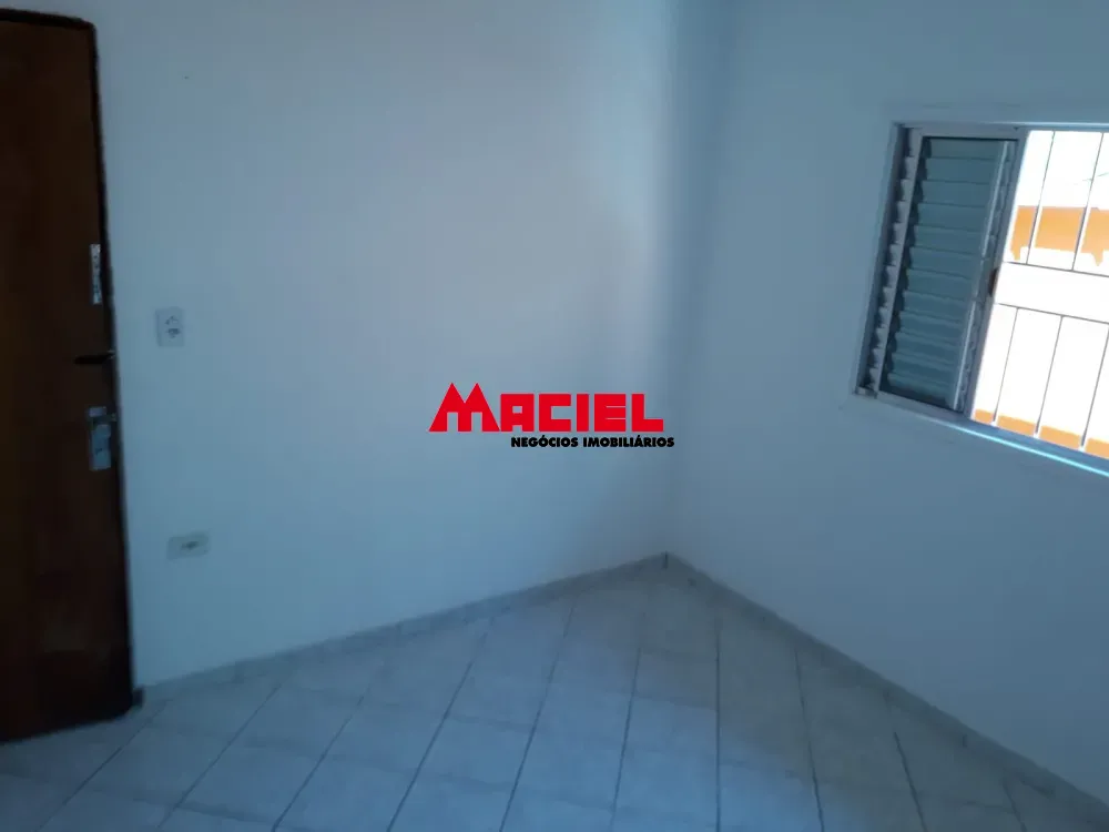 Alugar Casa / Padr&atilde;o em S&atilde;o Jos&eacute; dos Campos R$ 1.700,00 - Foto 18