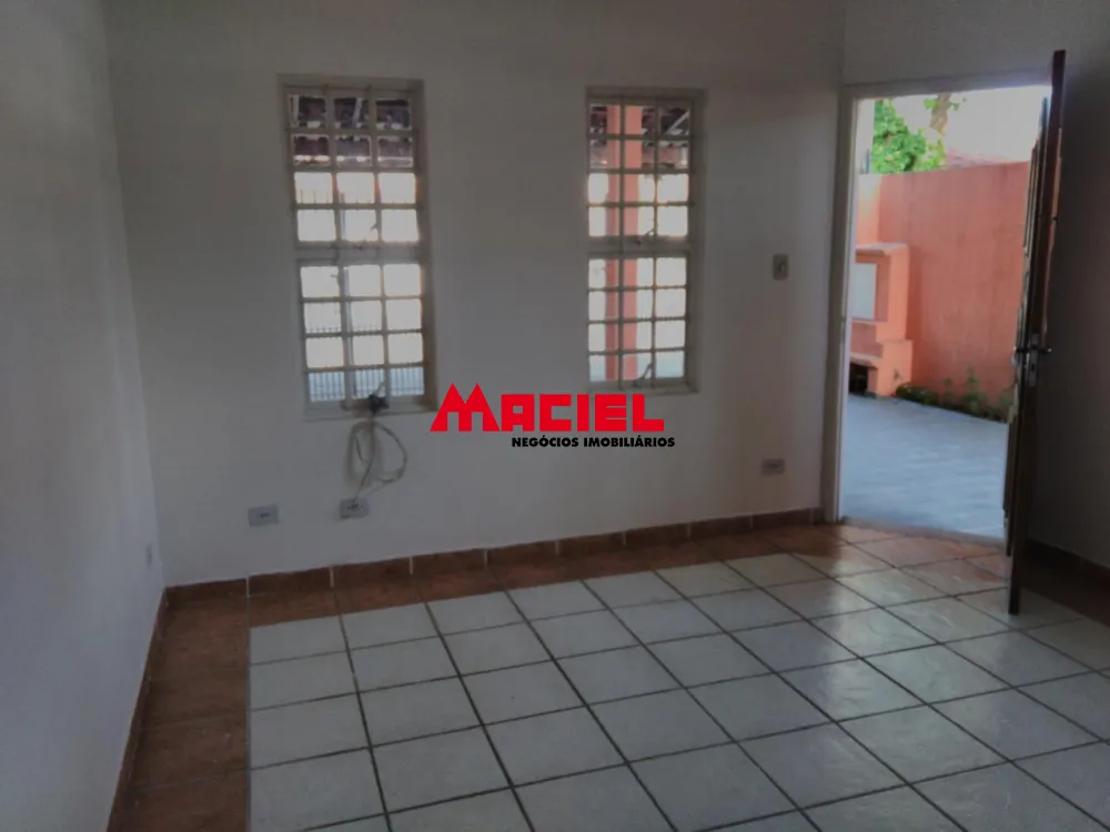 Alugar Casa / Sobrado em S&atilde;o Jos&eacute; dos Campos R$ 3.000,00 - Foto 1