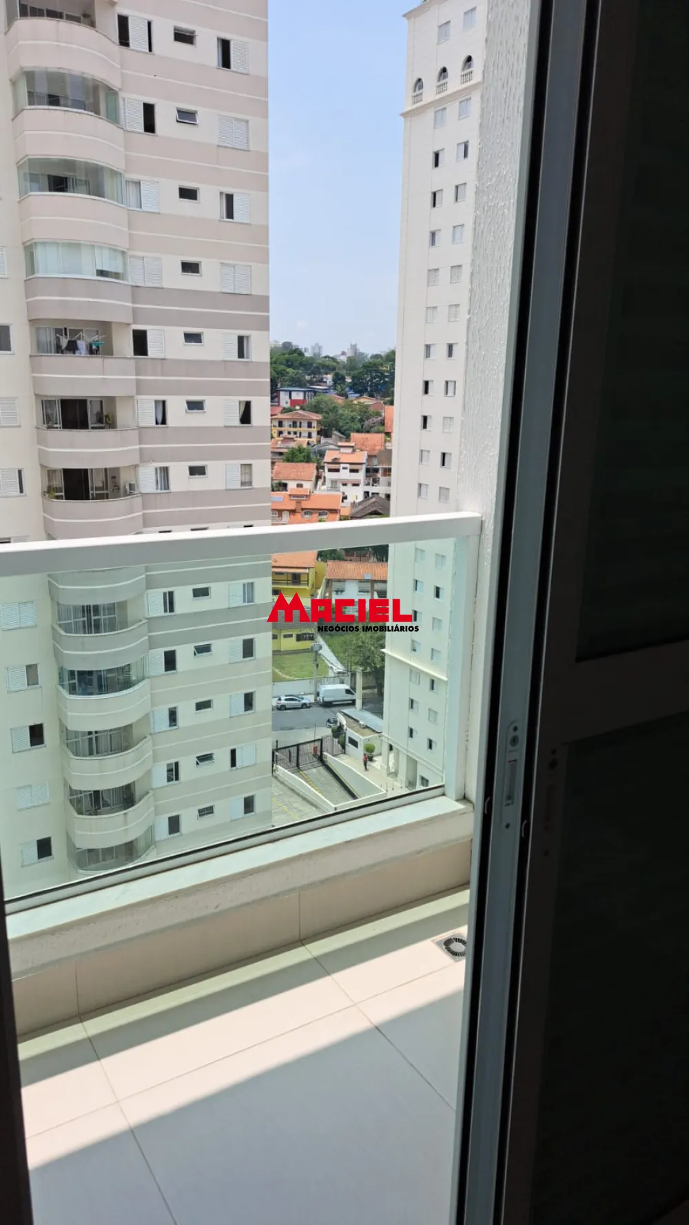 Alugar Apartamento / Padr&atilde;o em S&atilde;o Jos&eacute; dos Campos R$ 2.950,00 - Foto 16