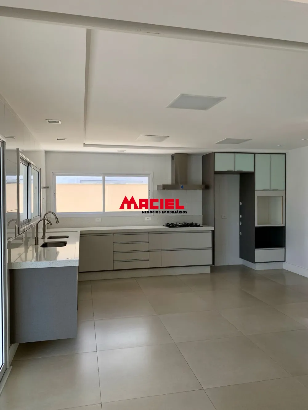 Alugar Casa / Condom&iacute;nio em S&atilde;o Jos&eacute; dos Campos R$ 18.000,00 - Foto 21